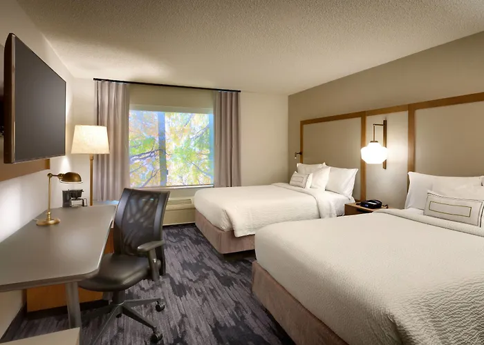 Hotel Fairfield And