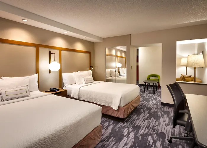 Hotel Fairfield And Sierra Vista