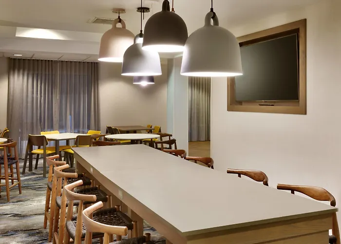 Hotel Fairfield And 3*