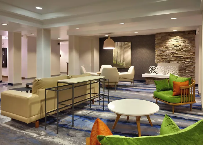 Fairfield And Hotel 3*